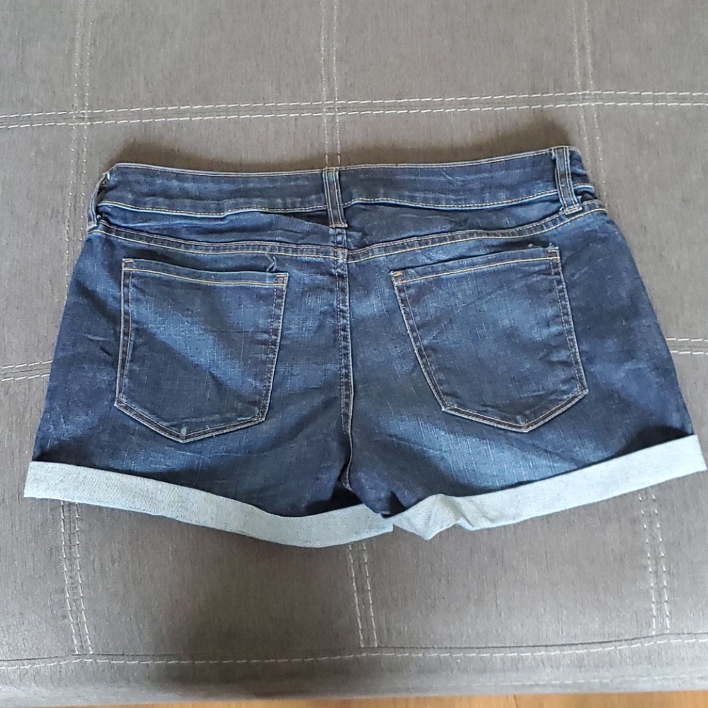 Shorts - Picture 2 of 2